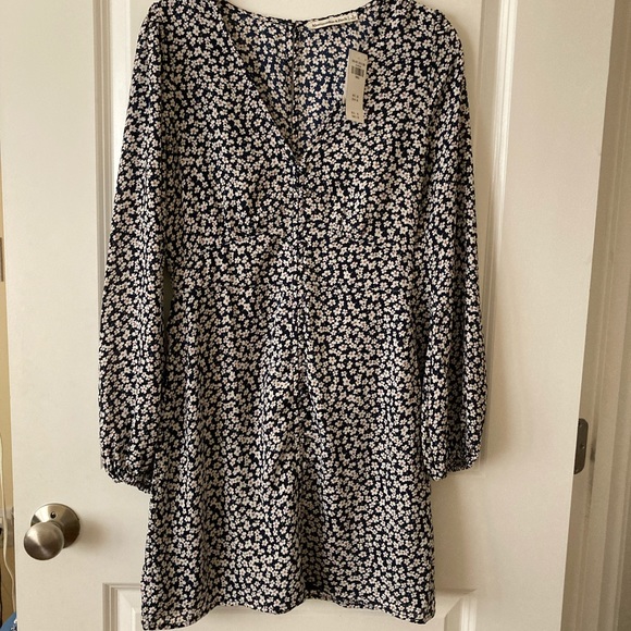 Abercrombie long sleeve button through mini dress - Picture 2 of 4